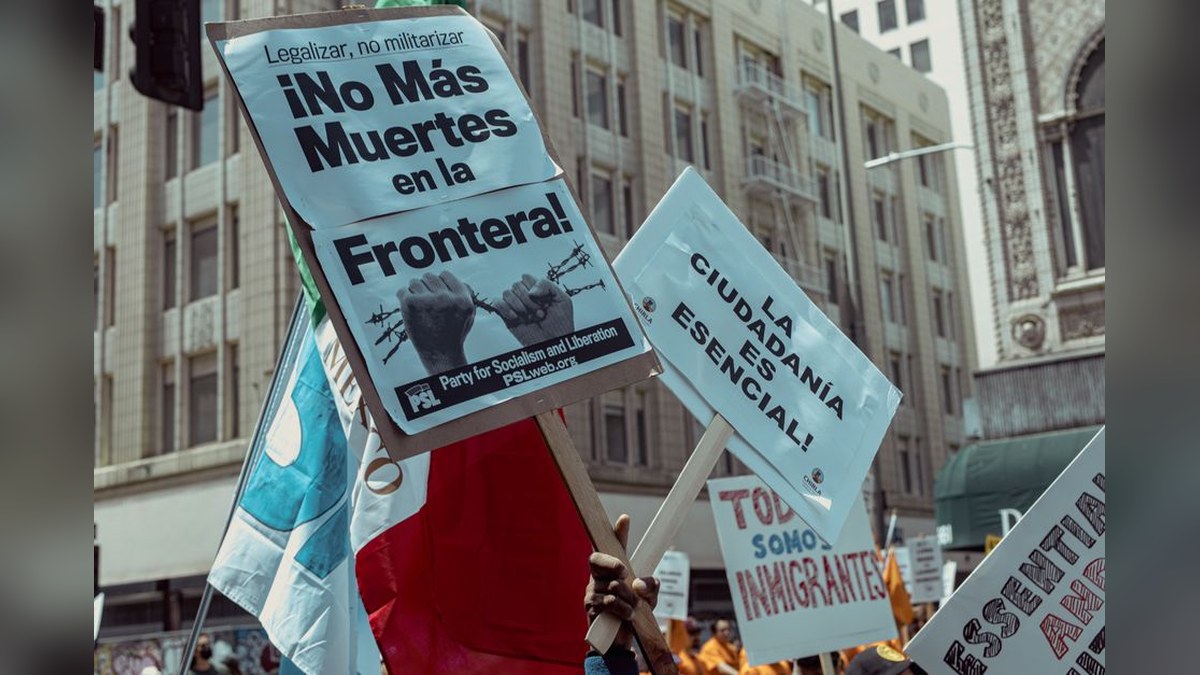 Hundreds of U.S. Rallies Call for ICE's End, Honor Victims of Deportation Policies